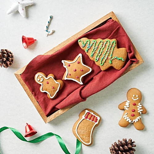 fresho! Signature Assorted Ginger Bread Cookies, 150 g